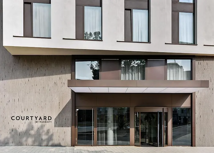 Courtyard By Marriott 4*