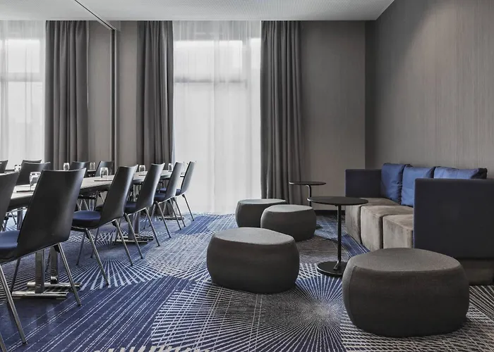 Courtyard By Marriott Hotel