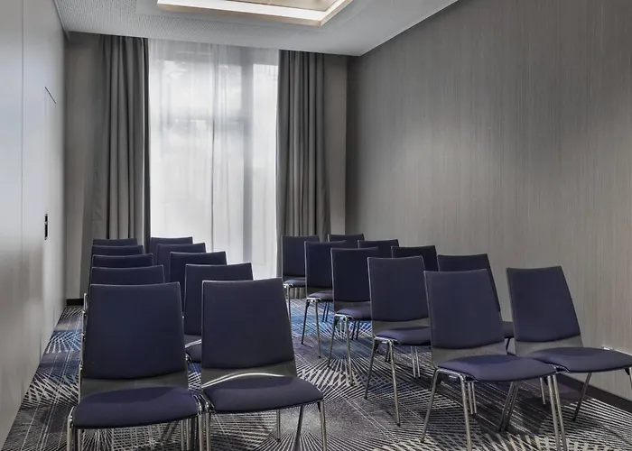 Courtyard By Marriott Hotel 4*