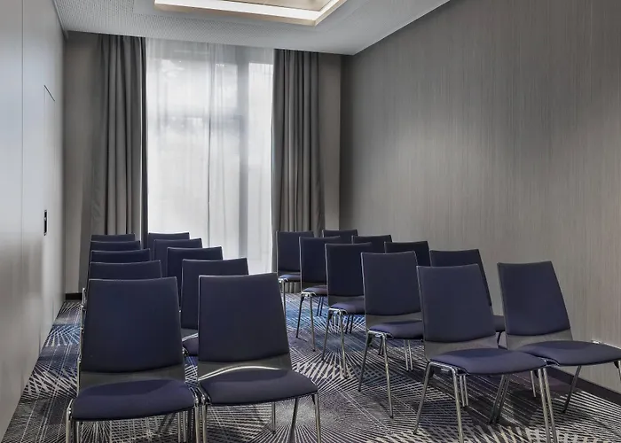 Courtyard By Marriott