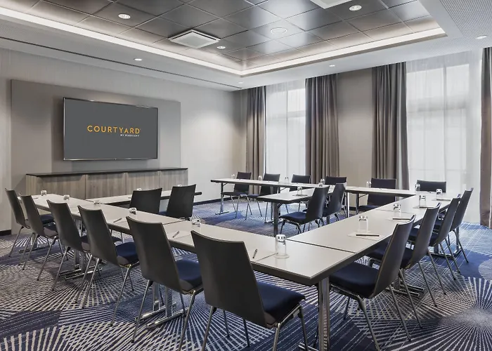 Hotel Courtyard By Marriott