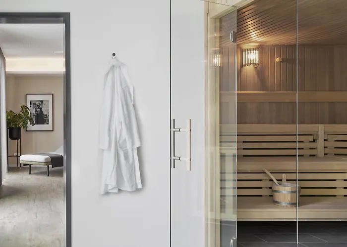 Courtyard By Marriott Hotel 4*
